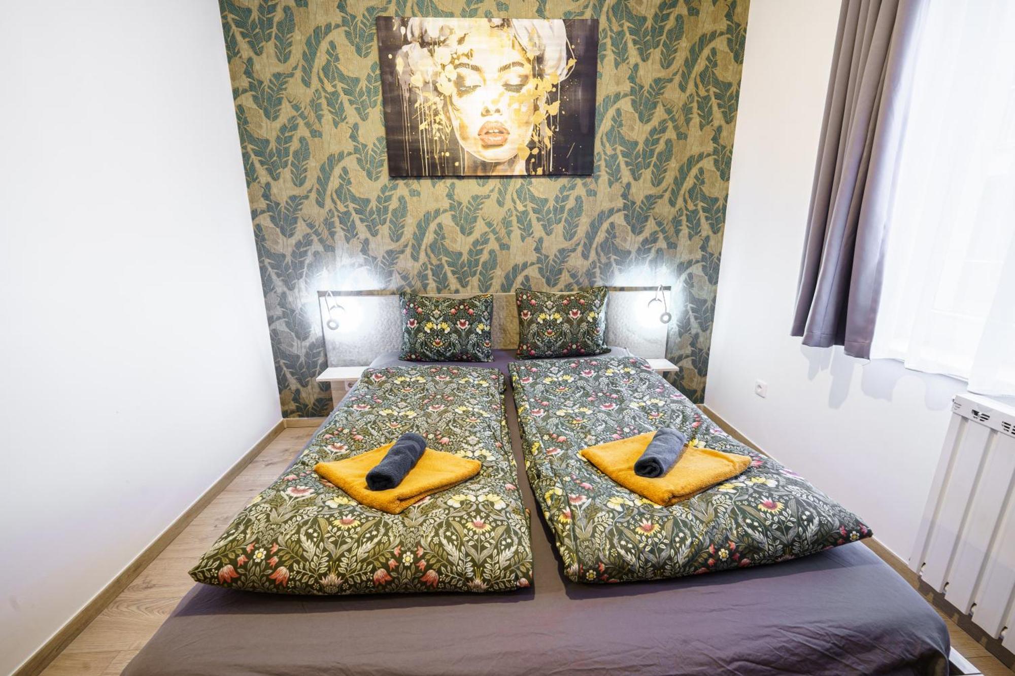 Liberty Palace Designer Central Apartment บูดาเปสต์ ภายนอก รูปภาพ